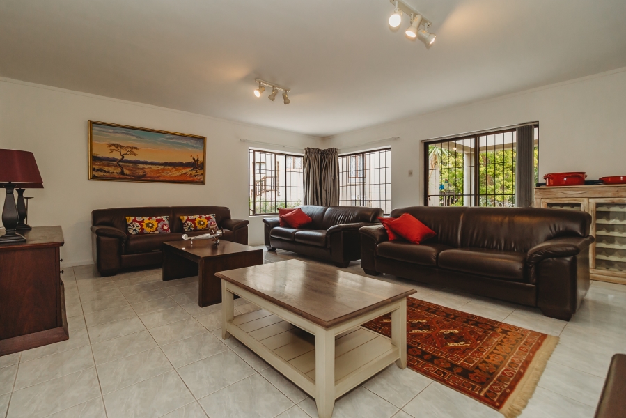 4 Bedroom Property for Sale in Bergsig Western Cape